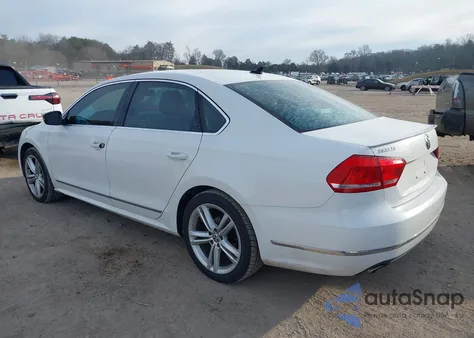 2014 Volkswagen Passat 2.0L Tdi Sel Premium from USA, damaged, VIN 1VWCN7A32EC112799